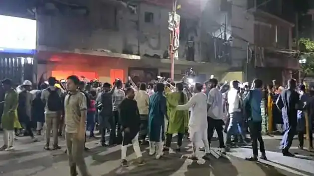 জাতীয় পার্টির কেন্দ্রীয় কার্যালয়ে আগুন ও ভাঙচুর