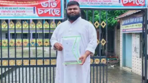 গাজীপুরে ইউপি মেম্বার শামীম মৃধা এইচএসসি পাস করলেন ৩৬ বছর বয়সে