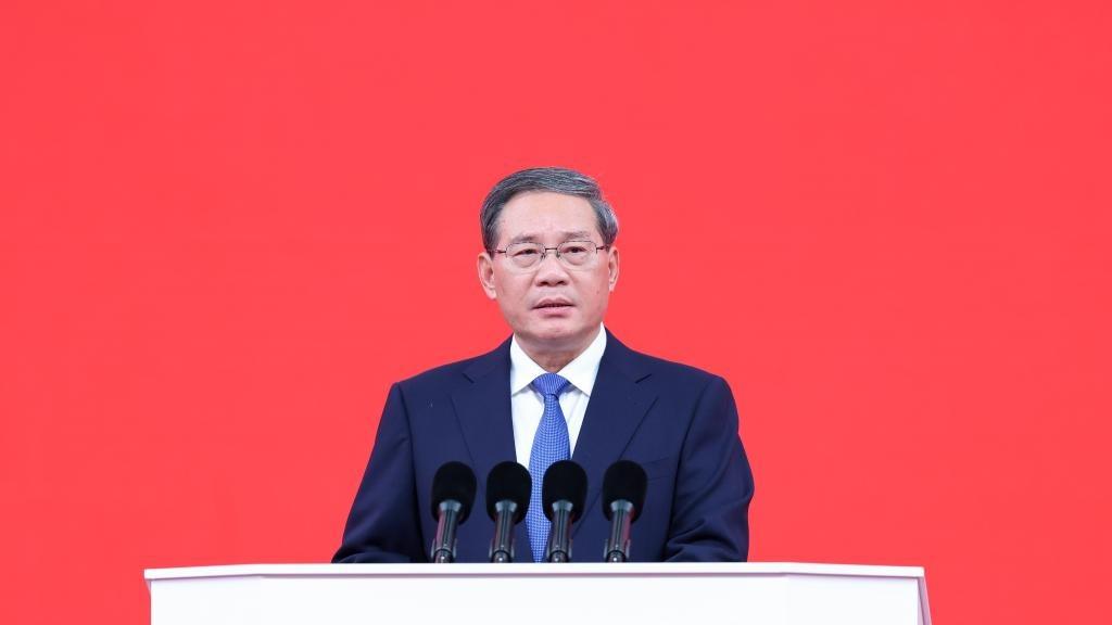 স্টেট কাউন্সিলের বৈঠকে সভাপতিত্ব করেছেন চীনের প্রধানমন্ত্রী লি ছিয়াং