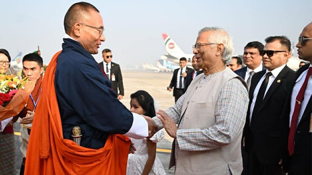 দুই দিনের রাষ্ট্রীয় সফরে বাংলাদেশে এলেন ভুটানের প্রধানমন্ত্রী