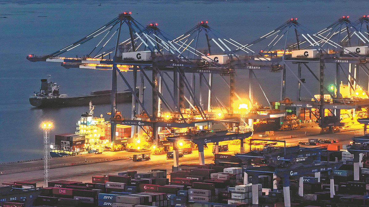 চীন-আসিয়ান সংযোগকারী করিডর দিয়ে ৫০ লাখ টিইইউ পণ্য পরিবহন