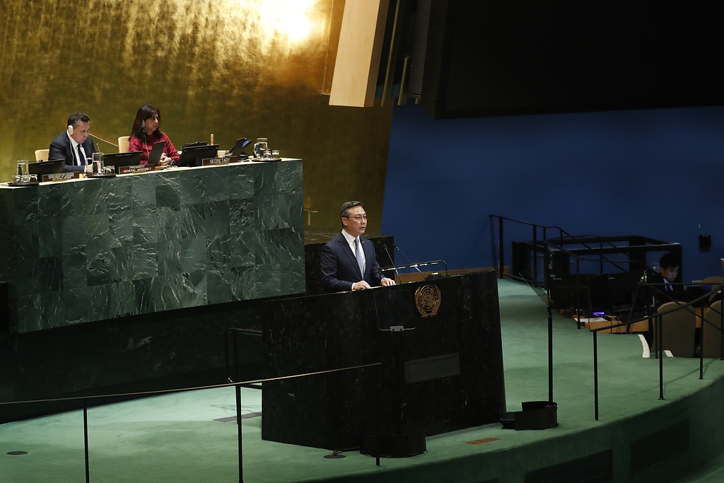 দক্ষিণ চীন সাগর সম্পর্কিত ভুল বক্তব্যের বিরুদ্ধে কঠোর প্রতিক্রিয়া চীনের