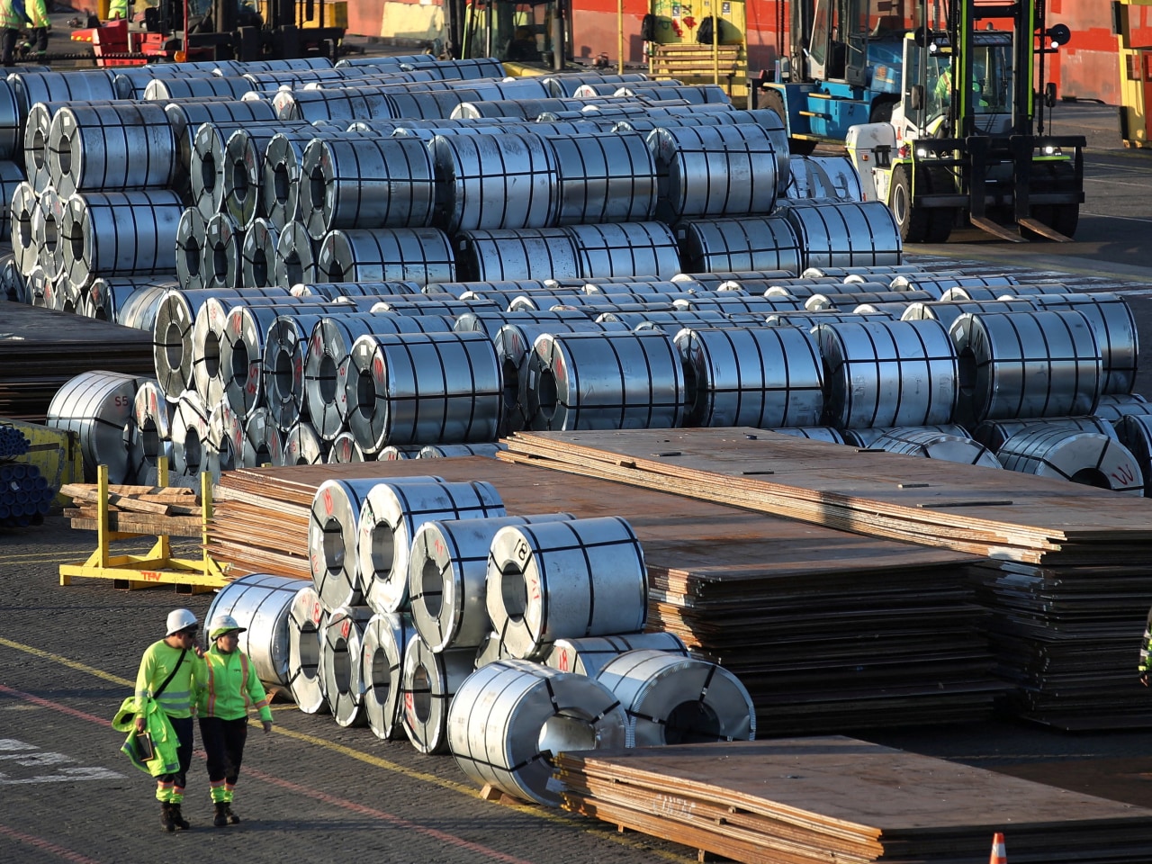 ইস্পাত রপ্তানিতে লাইসেন্সিং ব্যবস্থা চালু করছে চীন