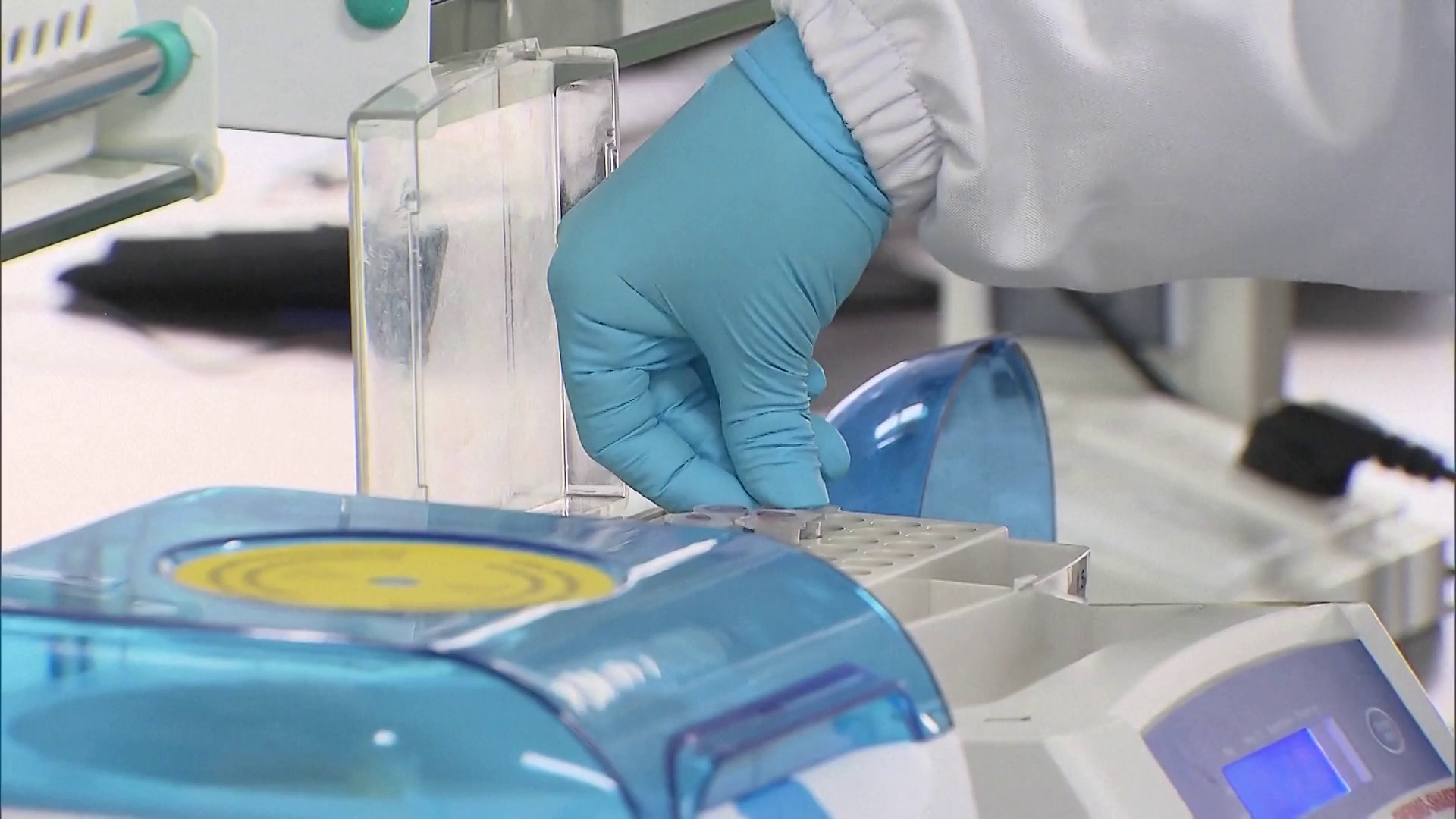 জিনোম বিশ্লেষণে বিশ্বের প্রথম ফাউন্ডেশন মডেল চালু চীনে