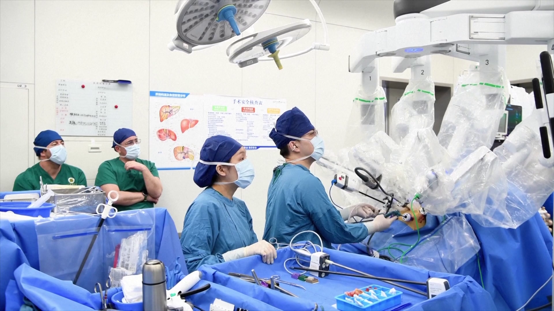 অগ্ন্যাশয়ের অস্ত্রোপচারে চীনা রোবট, অভিজ্ঞতা বিনিময় চীন-ফ্রান্সের