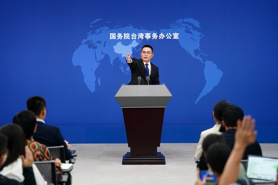 আন্তঃপ্রণালী বিমান পরিবহন নিষেধাজ্ঞা প্রত্যাহারের আহ্বান চীনের মূলভূখণ্ডের