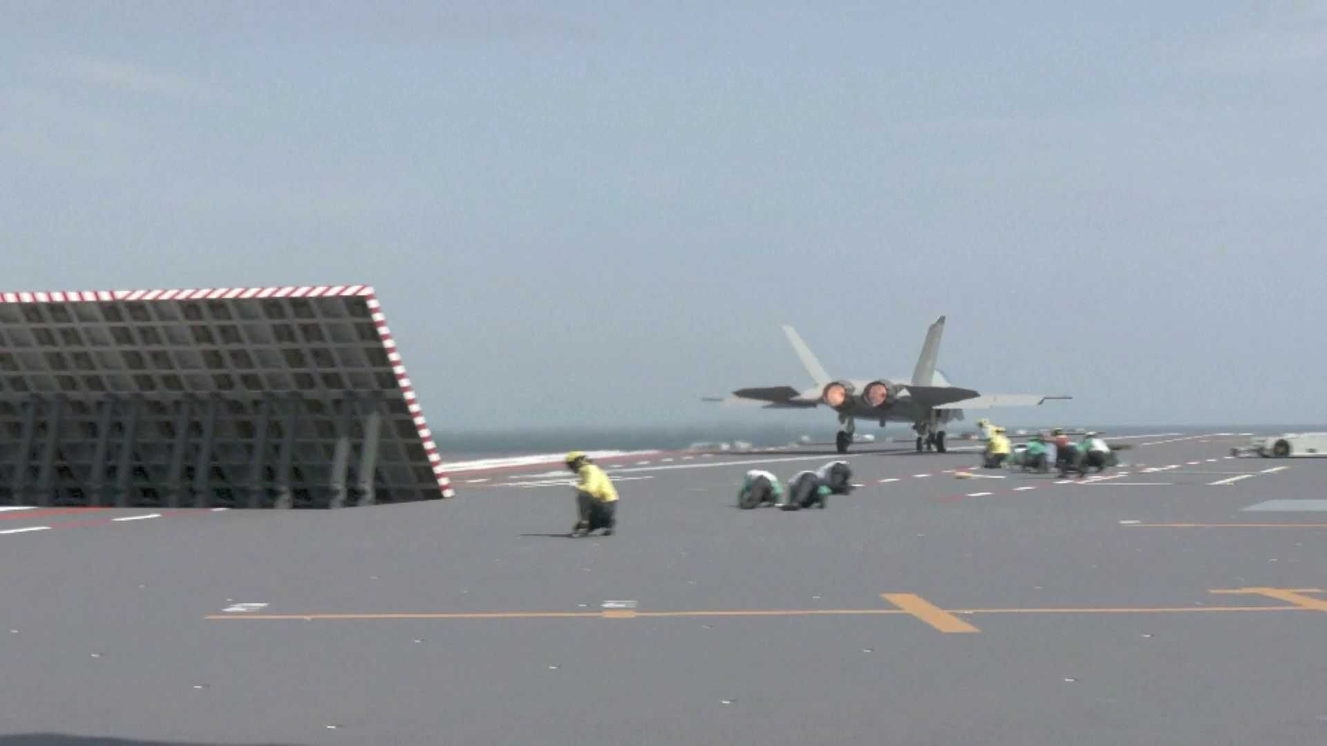 বিমানবাহী রণতরী ঘিরে সমুদ্র উদ্ধার প্রশিক্ষণ জোরদার চীনে