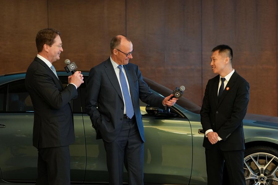 ফ্রিডরিখ মের্ৎসসের চীন সফর: প্রযুক্তি ও শিল্প সহযোগিতায় নতুন বার্তা