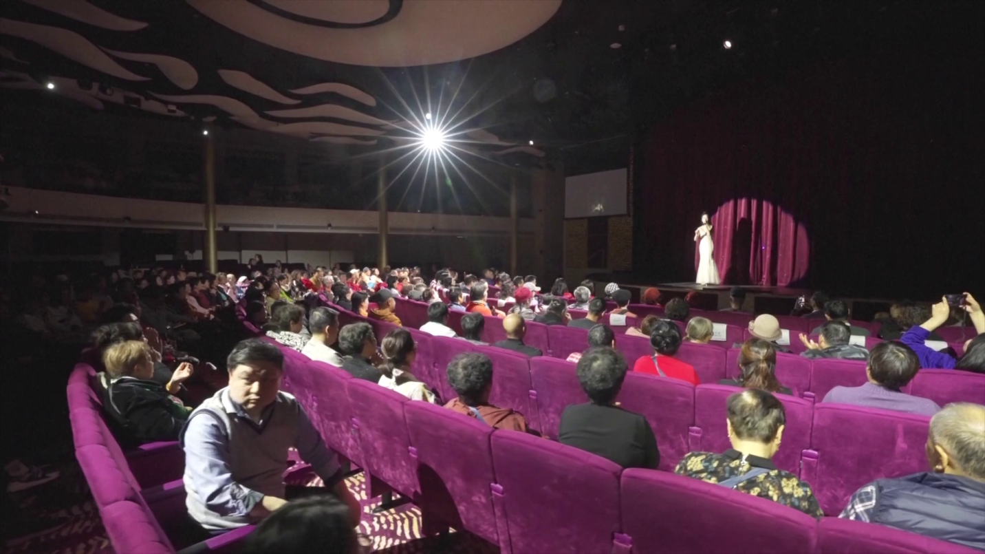 ·সমুদ্রে চলচ্চিত্র উৎসব: অ্যাডোরা ক্রুজের বিশেষ সেলিং সিজন