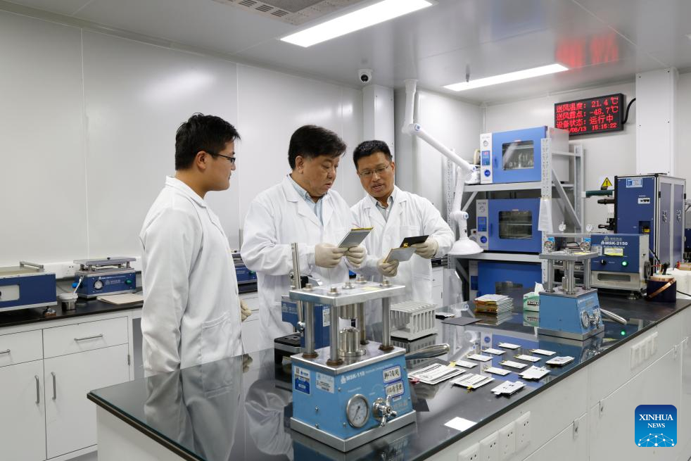 লিথিয়াম ব্যাটারি প্রযুক্তিতে বড় অগ্রগতি চীনা গবেষকদের