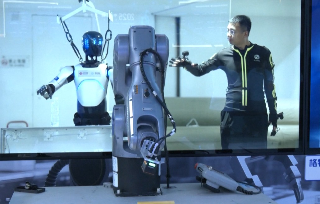 ডিজিটাল অর্থনীতির উন্নয়নে নতুন উদ্যোগ নেবে চীন