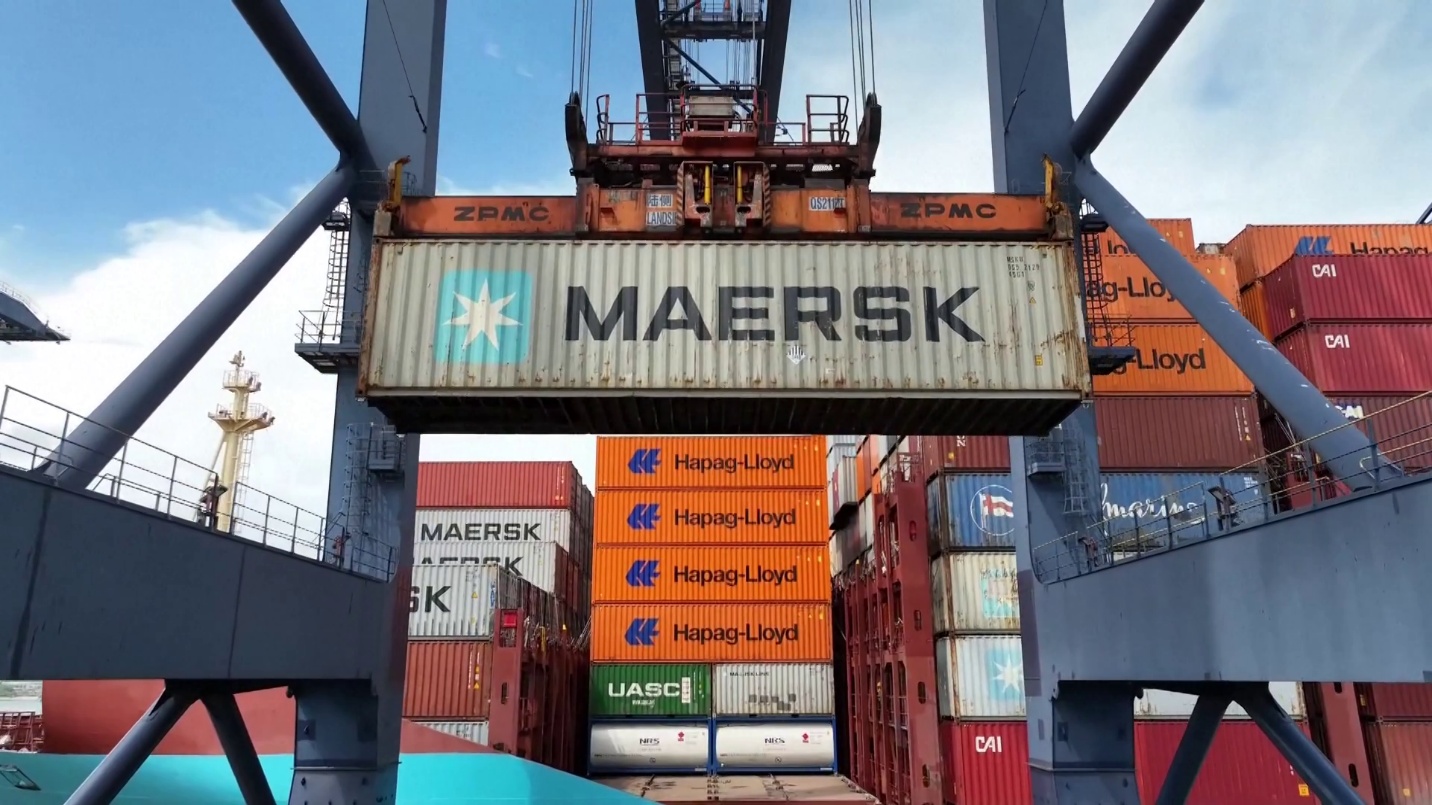 শেনচেন বন্দরে বছরের প্রথম প্রান্তিকে ৮০ লাখ টিইইউ কনটেইনার পরিবহন