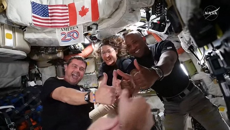 আর্টেমিস-২: পৃথিবীর এতো দূরে আগে যায়নি মানুষ