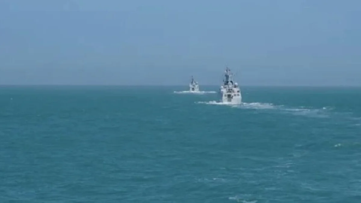 পূর্ব চীন সাগরের সংশ্লিষ্ট সমুদ্র ও আকাশে পূর্বাঞ্চলীয় থিয়েটার কমান্ডের টহল