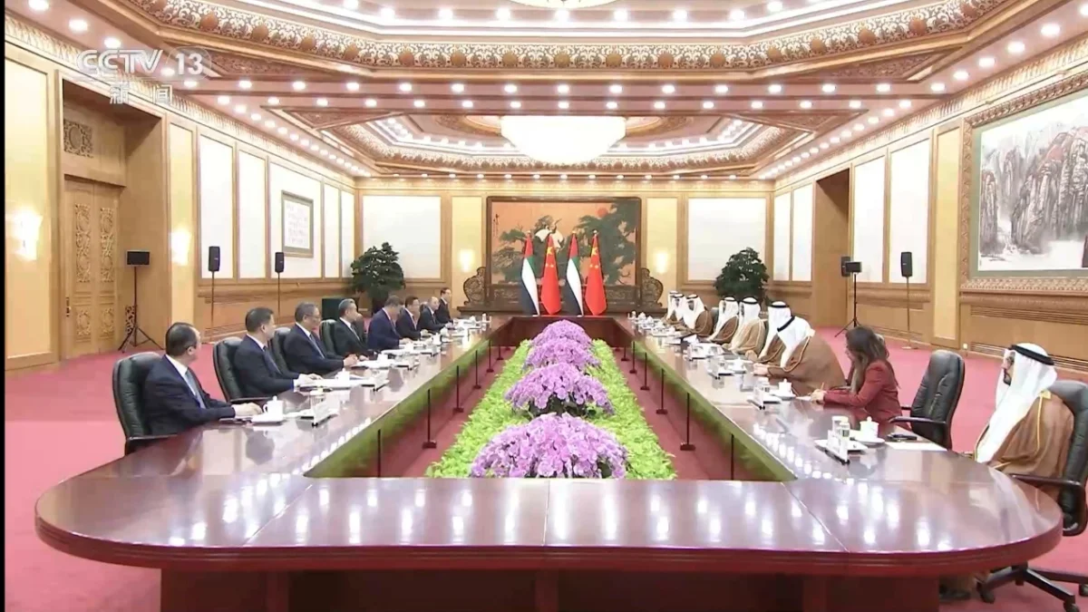 习近平会见阿联酋阿布扎比王储哈立德