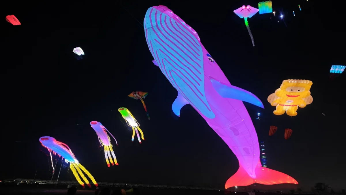 চীনের ওয়েইফাংয়ে শুরু হলো ৪৩তম আন্তর্জাতিক ঘুড়ি উৎসব, ৫৭ দেশের অংশগ্রহণ