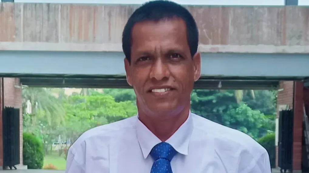 ৫৯ বছর বয়সে অনার্স পাশ করেছেন গাজীপুরের বেলায়েত শেখ