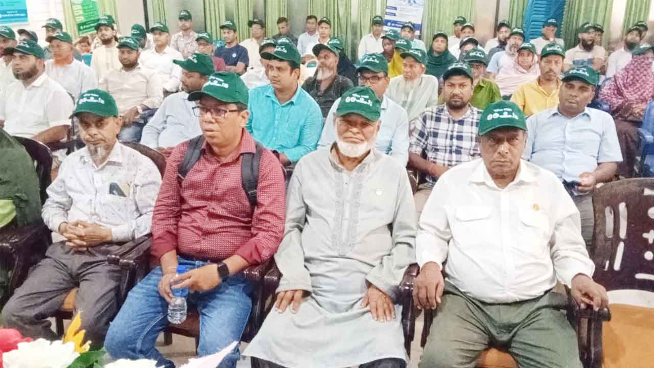 'কৃষিই সমৃদ্ধি' শ্লোগানে গাজীপুরে ২০২৪-২৫ অর্থ বছরে কৃষকদের নিয়ে পার্টনার কংগ্রেস অনুষ্ঠিত হয়েছে।